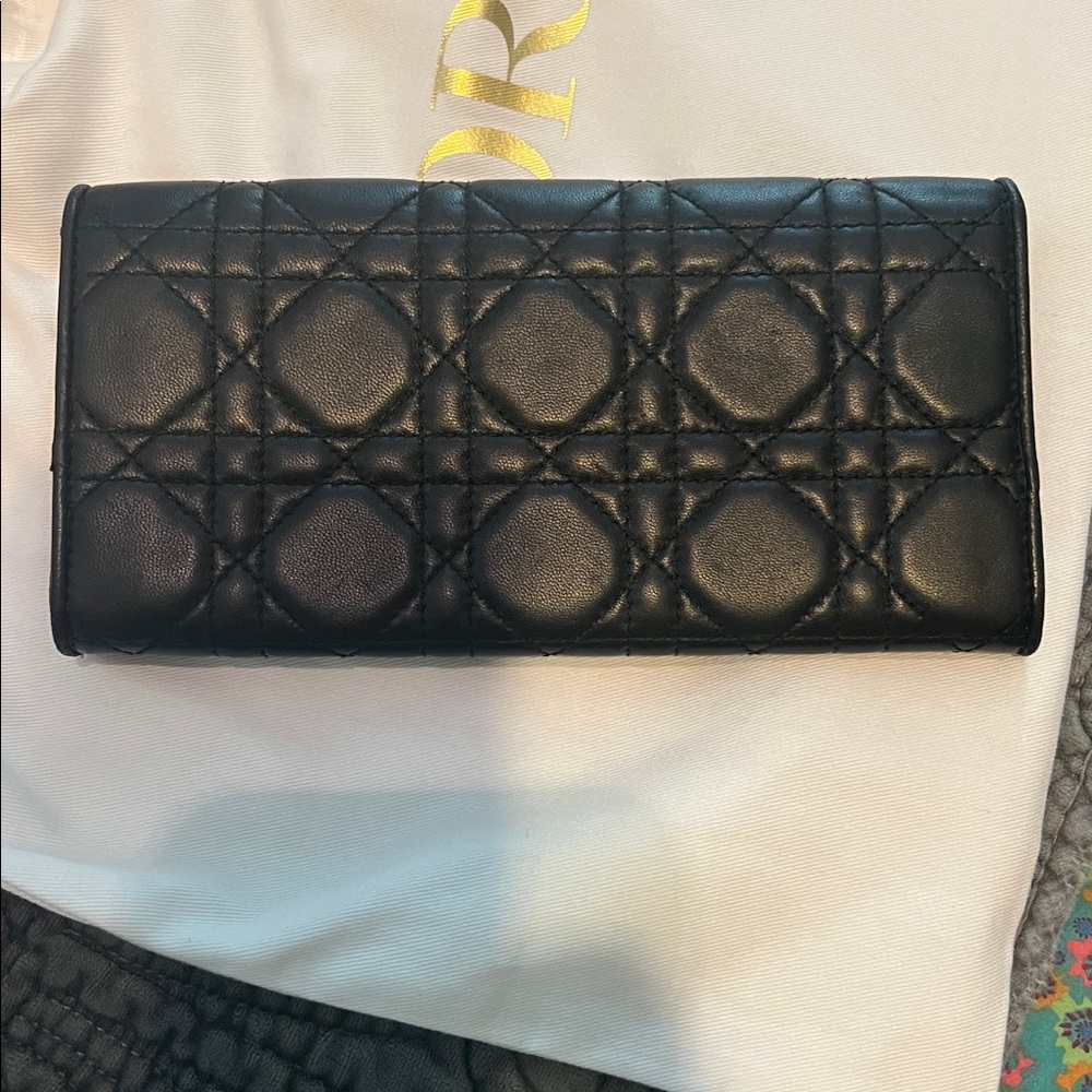 FLASH SALE🔥🔥BEAUTIFUL💕GUC CHRISTIAN DIOR WALLET W/DIOR box & DIOR dust bag💗 - Picture 8 of 16